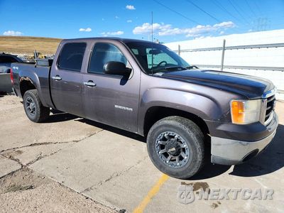 Czwarte zdjęcie samochodu z boku: 2010 GMC SIERRA K1500 SLE VIN:3GTRKVE32AG114614 - miniatura