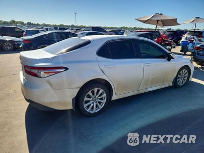 Trzecie zdjęcie samochodu z tyłu: 2019 TOYOTA CAMRY LE VIN:4T1B11HK5KU236068 - miniatura