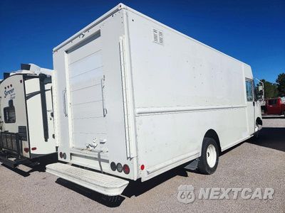 Czwarte zdjęcie samochodu z boku: 2017 FORD F59 VIN:1F65F5KYXH0A10117 - miniatura