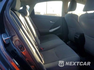 Zdjęcie 10 z 12 samochodu: 2013 TOYOTA PRIUS THREE VIN:JTDKN3DUXD5613275 - miniatura