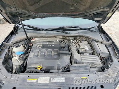Zdjęcie 11 z 12 samochodu: 2015 VOLKSWAGEN PASSAT SE VIN:1VWBV7A38FC019069 - miniatura