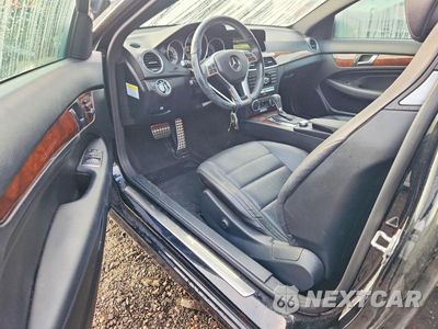 Zdjęcie 8 z 12 samochodu: 2014 MERCEDES-BENZ C 350 4MATIC VIN:WDDGJ8JB4EG185572 - miniatura