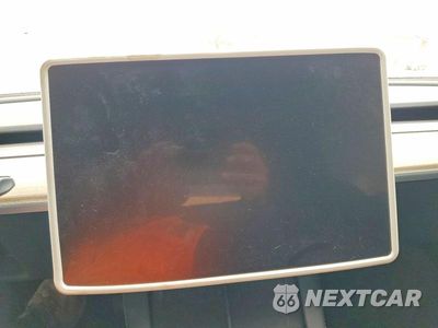 Zdjęcie 9 z 12 samochodu: 2023 TESLA MODEL 3 VIN:5YJ3E1EA5PF454746 - miniatura