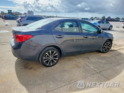 Trzecie zdjęcie samochodu z tyłu: 2019 TOYOTA COROLLA SE VIN:5YFBURHE7KP910027 - miniatura