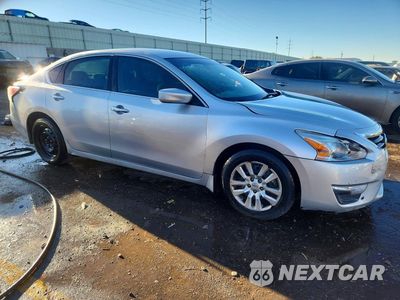 Czwarte zdjęcie samochodu z boku: 2015 NISSAN ALTIMA 2.5 S VIN:1N4AL3AP2FC289694 - miniatura