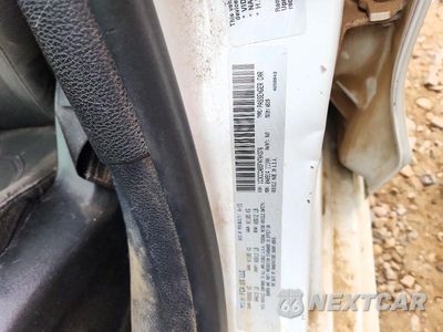 Zdjęcie 12 z 12 samochodu: 2015 CHRYSLER 200 LIMITED VIN:1C3CCCAB5FN704376 - miniatura