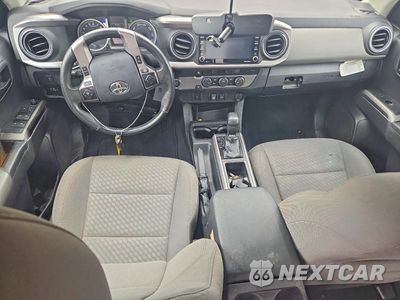 Zdjęcie 8 z 12 samochodu: 2023 TOYOTA TACOMA SR5 V6 VIN:3TMAZ5CN1PM198271 - miniatura