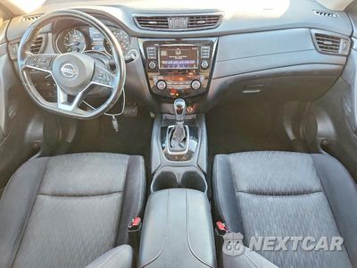 Zdjęcie 8 z 14 samochodu: 2018 NISSAN ROGUE SV VIN:JN8AT2MV8JW330257 - miniatura