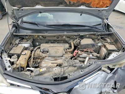 Zdjęcie 12 z 13 samochodu: 2018 TOYOTA RAV4 LE VIN:JTMZFREV7JJ175517 - miniatura