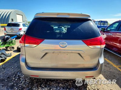 Zdjęcie 6 z 12 samochodu: 2012 TOYOTA SIENNA LE VIN:5TDKK3DC6CS214193 - miniatura