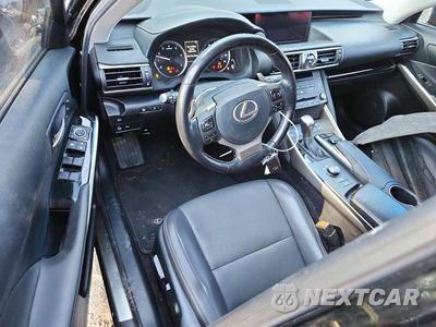 Zdjęcie 8 z 12 samochodu: 2020 LEXUS IS 300 PREMIUM VIN:JTHDA1D21L5107810 - miniatura
