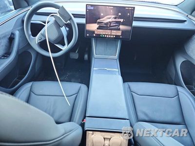 Zdjęcie 8 z 12 samochodu: 2026 TESLA MODEL Y VIN:7SAYGDEDXTF680001 - miniatura
