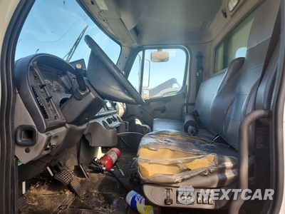 Zdjęcie 7 z 13 samochodu: 2019 FREIGHTLINER BUSINESS CLASS M2 BOX TRUCK VIN:3ALACWFD5KDKY0683 - miniatura