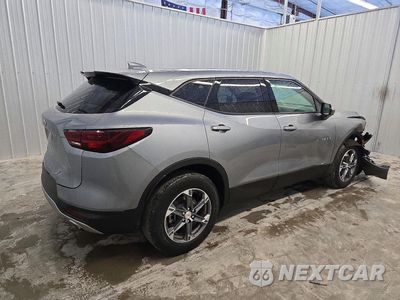 Trzecie zdjęcie samochodu z tyłu: 2025 CHEVROLET BLAZER 2LT VIN:3GNKBCR42SS252927 - miniatura