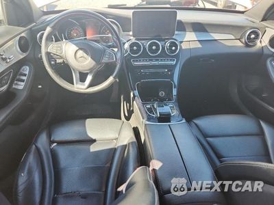 Zdjęcie 8 z 12 samochodu: 2017 MERCEDES-BENZ C 300 4MATIC VIN:55SWF4KB4HU212958 - miniatura
