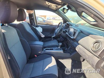 Zdjęcie 7 z 11 samochodu: 2020 TOYOTA TACOMA TRD OFF-ROAD VIN:3TMDZ5BN3LM088301 - miniatura
