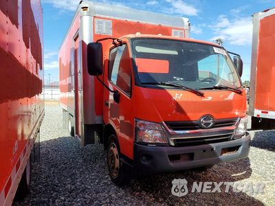 Czwarte zdjęcie samochodu z boku: 2018 HINO 195 BOX TRUCK VIN:JHHSDM2H3JK006112 - miniatura