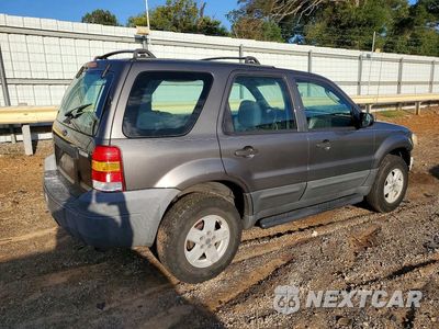 Trzecie zdjęcie samochodu z tyłu: 2005 FORD ESCAPE VIN:1FMYU92Z75DA03836 - miniatura