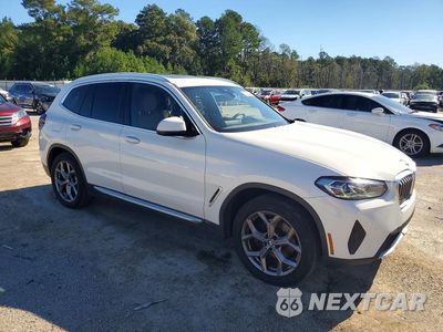 Czwarte zdjęcie samochodu z boku: 2022 BMW X3 XDRIVE30I VIN:5UX53DP03N9K58430 - miniatura