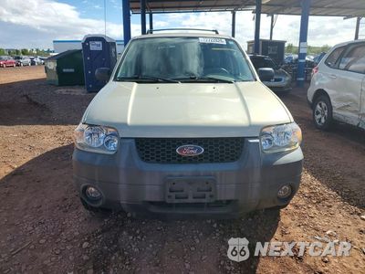 Piąte zdjęcie samochodu w środku: 2005 FORD ESCAPE XLT VIN:1FMYU03185KA43892 - miniatura