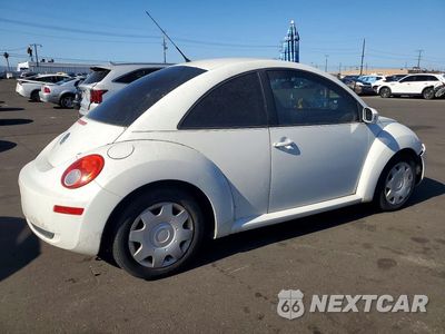 Trzecie zdjęcie samochodu z tyłu: 2010 VOLKSWAGEN NEW BEETLE VIN:3VWPG3AG1AM011558 - miniatura