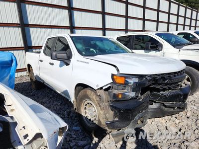 Czwarte zdjęcie samochodu z boku: 2019 CHEVROLET SILVERADO C1500 VIN:1GCRWAEF5KZ175707 - miniatura