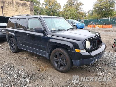 Czwarte zdjęcie samochodu z boku: 2014 JEEP PATRIOT SPORT VIN:1C4NJPBA3ED705229 - miniatura