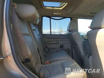 Zdjęcie 11 z 13 samochodu: 2006 JEEP COMMANDER VIN:1J8HH48N56C212721 - miniatura