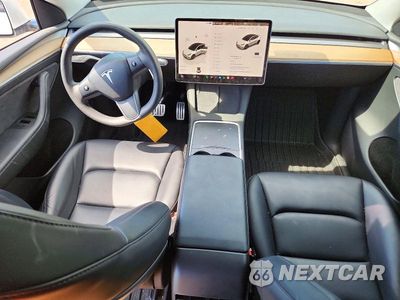 Zdjęcie 8 z 13 samochodu: 2023 TESLA MODEL Y VIN:7SAYGDEF4PF797158 - miniatura