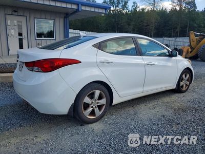 Trzecie zdjęcie samochodu z tyłu: 2013 HYUNDAI ELANTRA GLS VIN:5NPDH4AE4DH396289 - miniatura