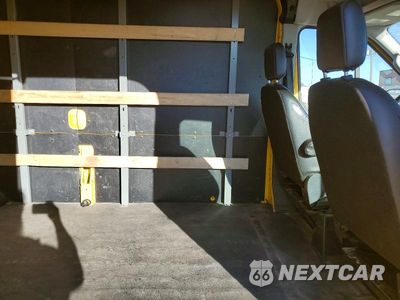 Zdjęcie 11 z 13 samochodu: 2020 FORD TRANSIT 250 DELIVERY VAN VIN:1FTBR1X85LKA56833 - miniatura