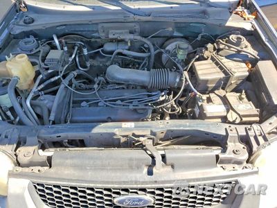 Zdjęcie 12 z 13 samochodu: 2004 FORD ESCAPE XLS VIN:1FMYU02B94KA28360 - miniatura