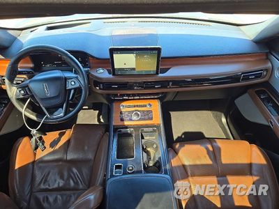Zdjęcie 8 z 14 samochodu: 2020 LINCOLN AVIATOR RESERVE VIN:5LM5J7XC9LGL03925 - miniatura