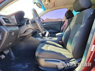 Zdjęcie 7 z 13 samochodu: 2017 KIA OPTIMA LX VIN:5XXGT4L36HG129745 - miniatura
