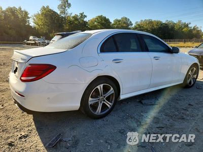 Trzecie zdjęcie samochodu z tyłu: 2018 MERCEDES-BENZ E 300 4MATIC VIN:WDDZF4KB1JA429127 - miniatura