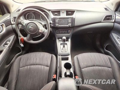 Zdjęcie 8 z 13 samochodu: 2017 NISSAN SENTRA SV VIN:3N1AB7AP8HY319718 - miniatura