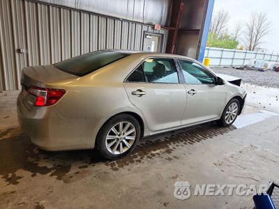 Trzecie zdjęcie samochodu z tyłu: 2014 TOYOTA CAMRY XLE VIN:4T4BF1FK9ER341209 - miniatura