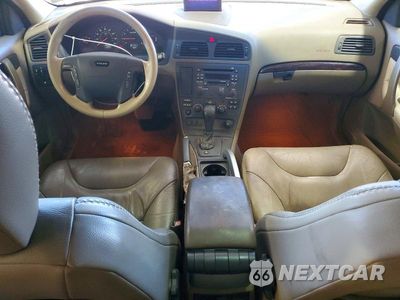Zdjęcie 8 z 13 samochodu: 2002 VOLVO V70 XC VIN:YV1SZ58D321071140 - miniatura