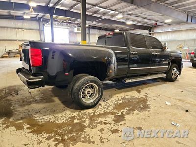 Trzecie zdjęcie samochodu z tyłu: 2018 CHEVROLET SILVERADO K3500 LTZ VIN:1GC4K0CY3JF101707 - miniatura