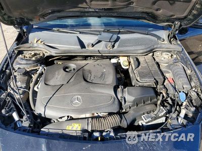 Zdjęcie 11 z 12 samochodu: 2018 MERCEDES-BENZ CLA 250 4MATIC VIN:WDDSJ4GB9JN540073 - miniatura