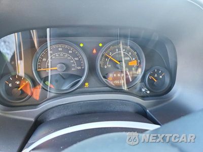 Zdjęcie 9 z 13 samochodu: 2014 JEEP PATRIOT LATITUDE VIN:1C4NJPFA4ED680755 - miniatura