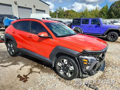 Czwarte zdjęcie samochodu z boku: 2024 HYUNDAI KONA SEL VIN:KM8HB3AB2RU172014 - miniatura