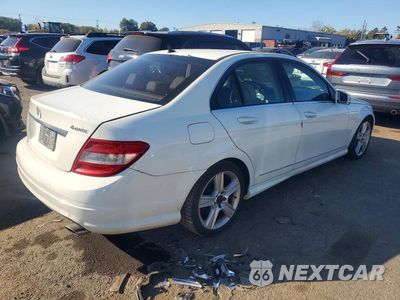 Trzecie zdjęcie samochodu z tyłu: 2011 MERCEDES-BENZ C 300 4MATIC VIN:WDDGF8BB6BR155926 - miniatura