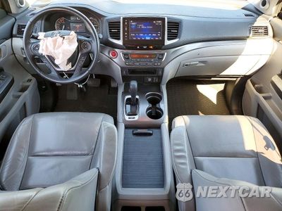 Zdjęcie 8 z 13 samochodu: 2017 HONDA PILOT EXL VIN:5FNYF6H56HB087744 - miniatura