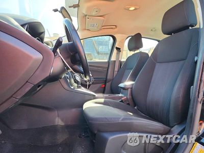 Zdjęcie 7 z 12 samochodu: 2017 FORD FOCUS SE VIN:1FADP3F29HL327830 - miniatura