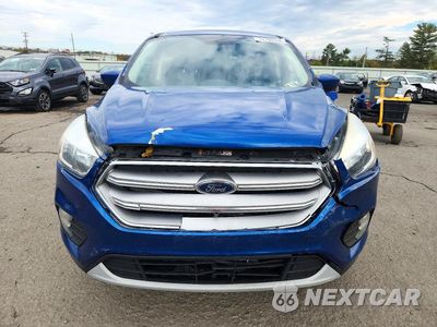 Piąte zdjęcie samochodu w środku: 2017 FORD ESCAPE SE VIN:1FMCU9GD8HUE00256 - miniatura