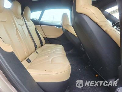 Zdjęcie 10 z 12 samochodu: 2015 TESLA MODEL S 90D VIN:5YJSA1V27FF097407 - miniatura