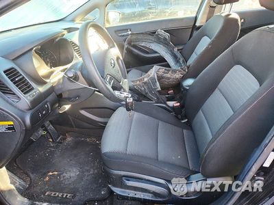 Zdjęcie 7 z 13 samochodu: 2016 KIA FORTE5 LX VIN:KNAFK5A84G5581910 - miniatura