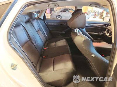 Zdjęcie 10 z 12 samochodu: 2019 HONDA ACCORD LX VIN:1HGCV1F17KA155874 - miniatura