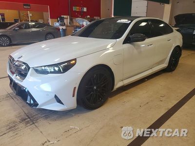 2026 BMW M5 WBS83FK08TCU92153 - główne zdjęcie licytacji z USA - miniatura